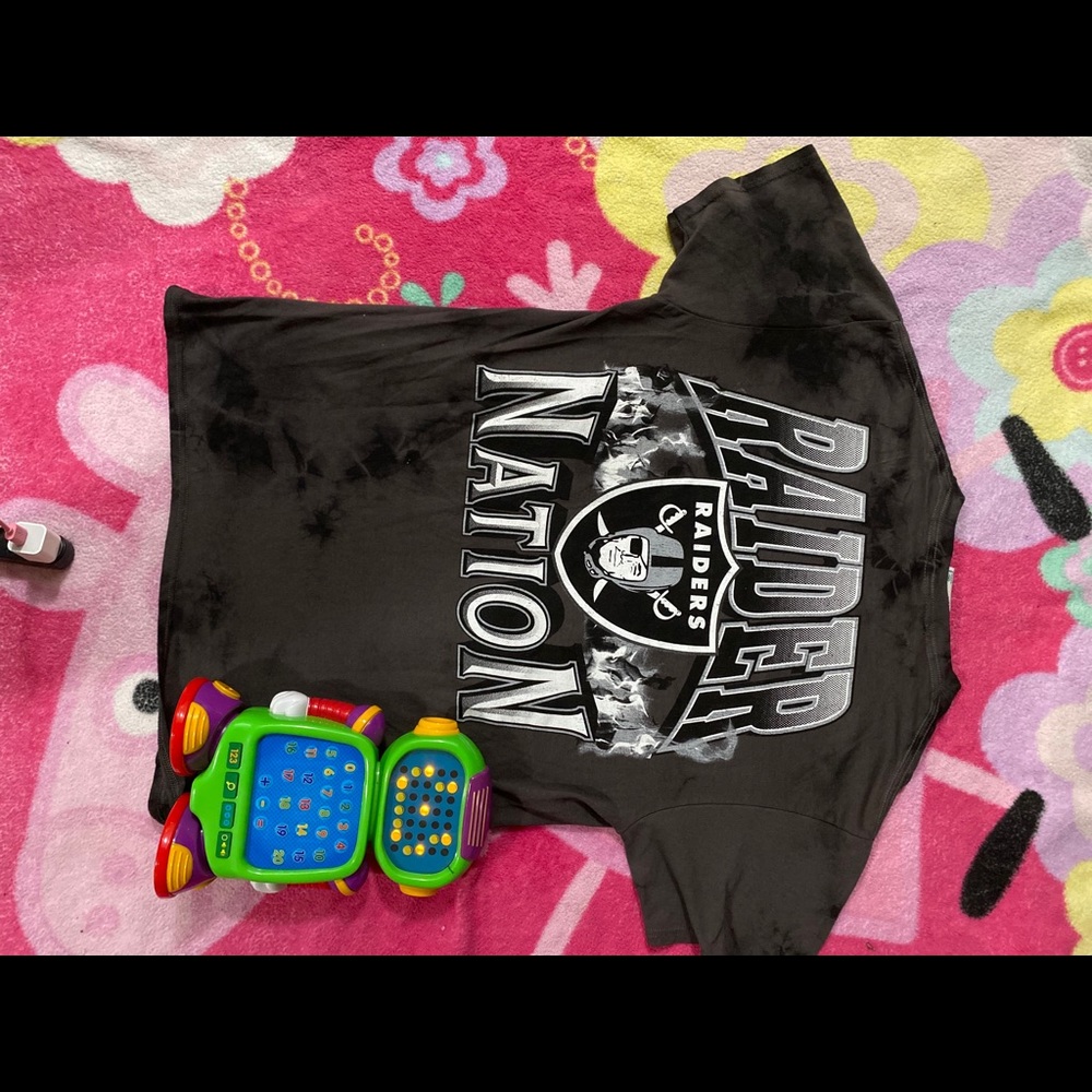 Raiders t shirt